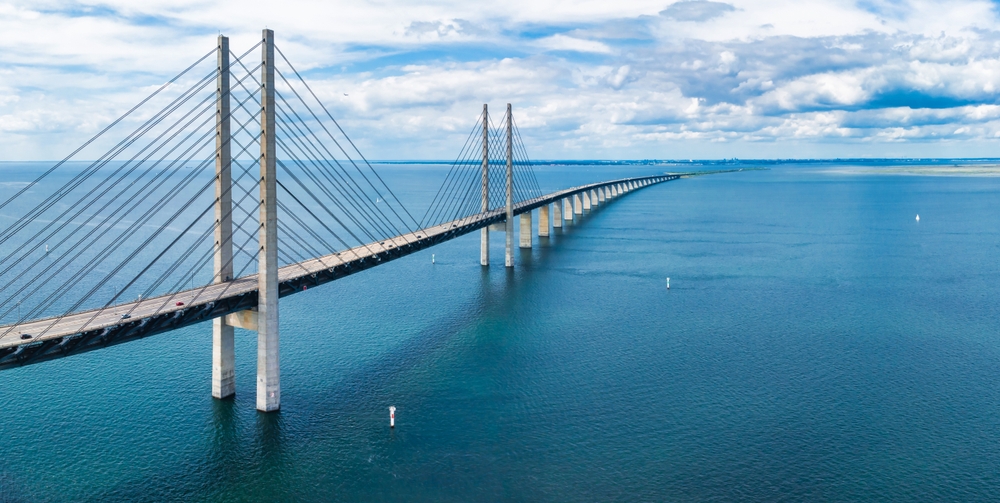 A képen az Öresund híd látható, amely Dániát és Svédországot köti össze. - Z(s)eppelin utazás
