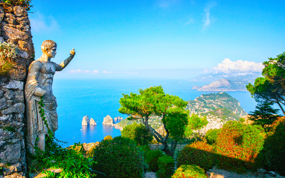 VEZÚVTÓL AZ AMALFI PARTOKIG - OLASZORSZÁG KÖRUTAZÁS AUTÓBUSSZAL indulás